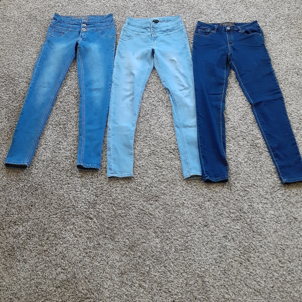 3 pairs of Freedom flex jeans